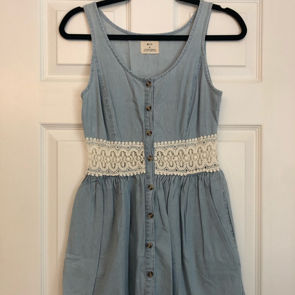 Pins & Needles Size Small Dress (has pockets!)